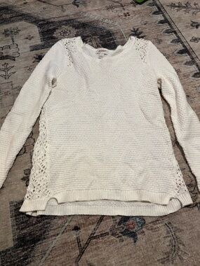 Arizona Jean Company Cream Open-Knit Crewneck Sweater